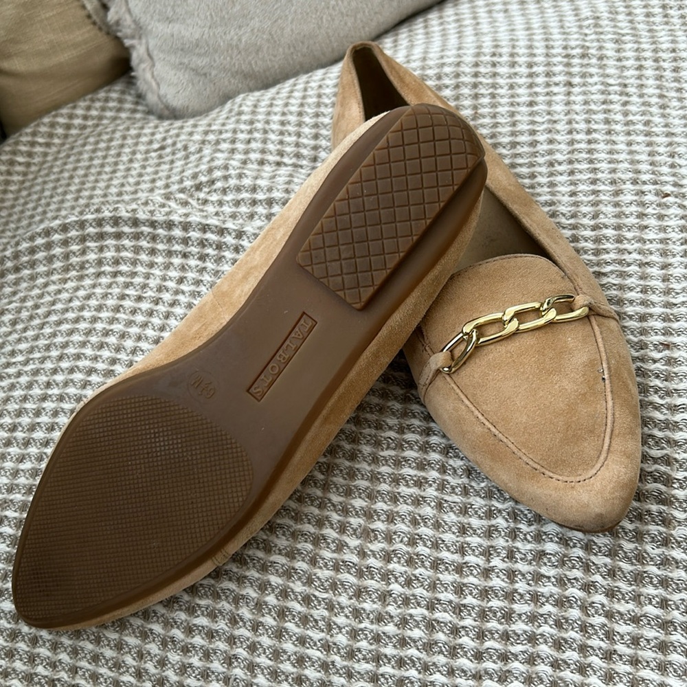Beautiful point toe tan loafers. Talbots size 6.5.